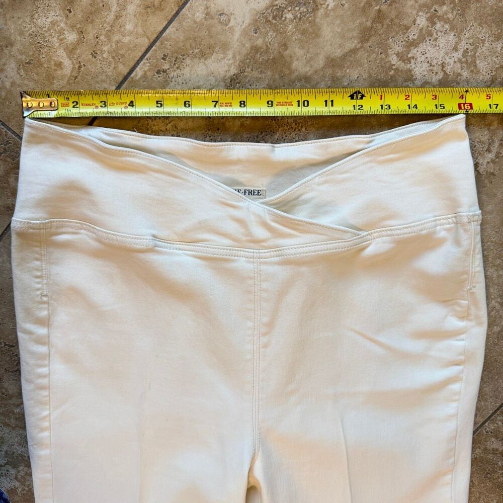 We the Free People Venice Beach Flare Jean Womens 32 Ivory White Stretch Boho - Picture 11 of 16